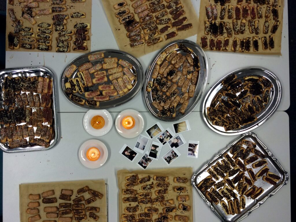 LINET Services wird zur Weihnachtsbäckerei - Keksbackaction 2014