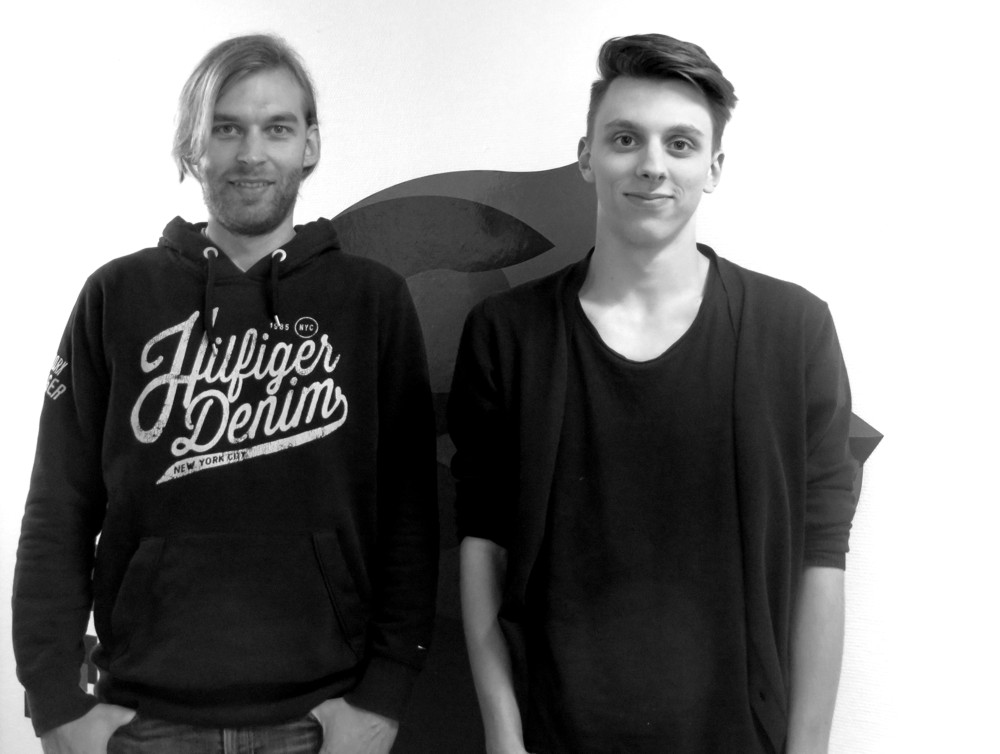 Neu im Team des Systemhauses LINET Services: Die Auszubildenden Andy Bartsch und Jannis Ohm.